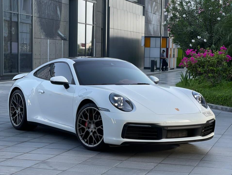 How To Get The Best Deals On Luxury Cars Rentals